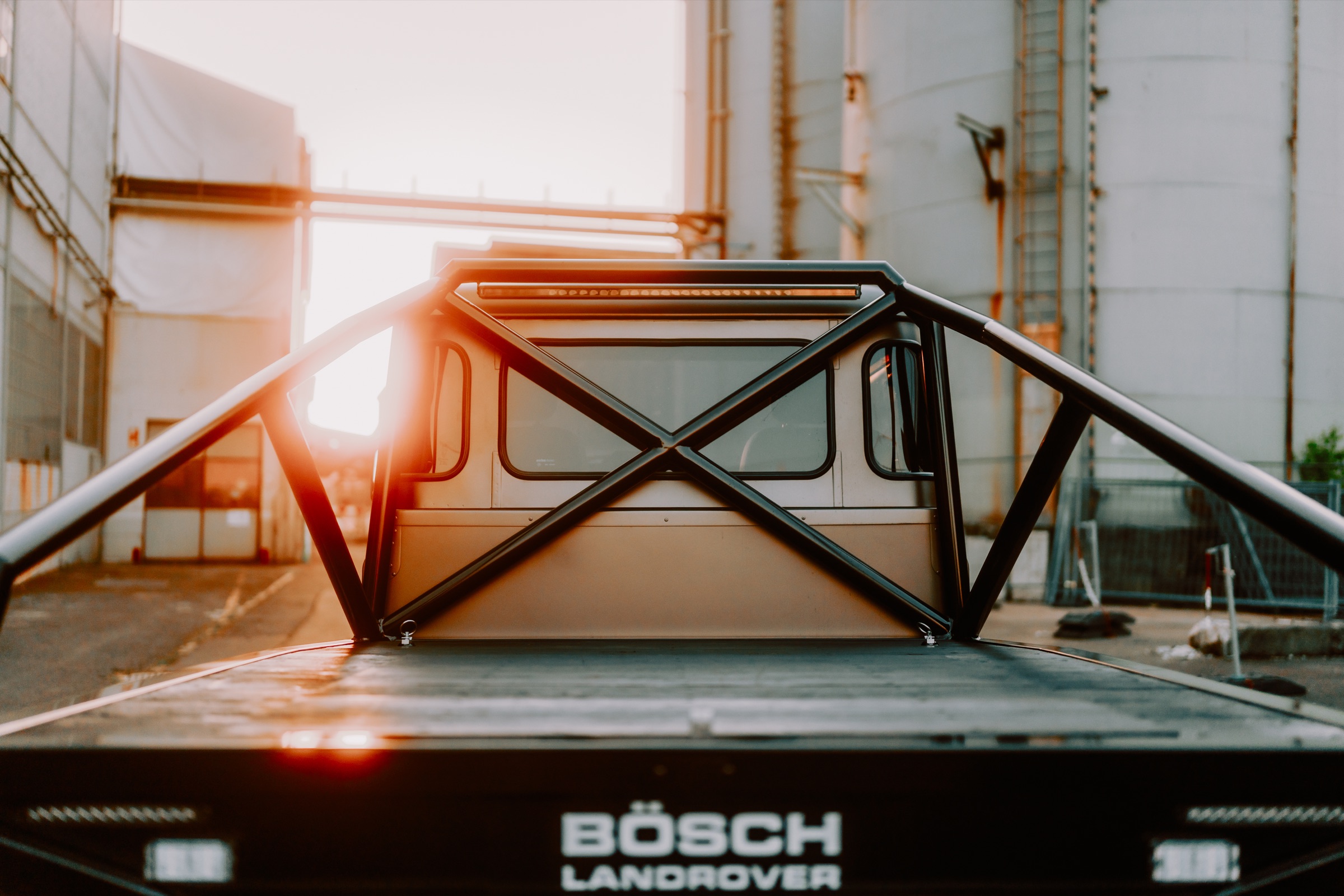 Heckaufbau des Land Rover Pickup
